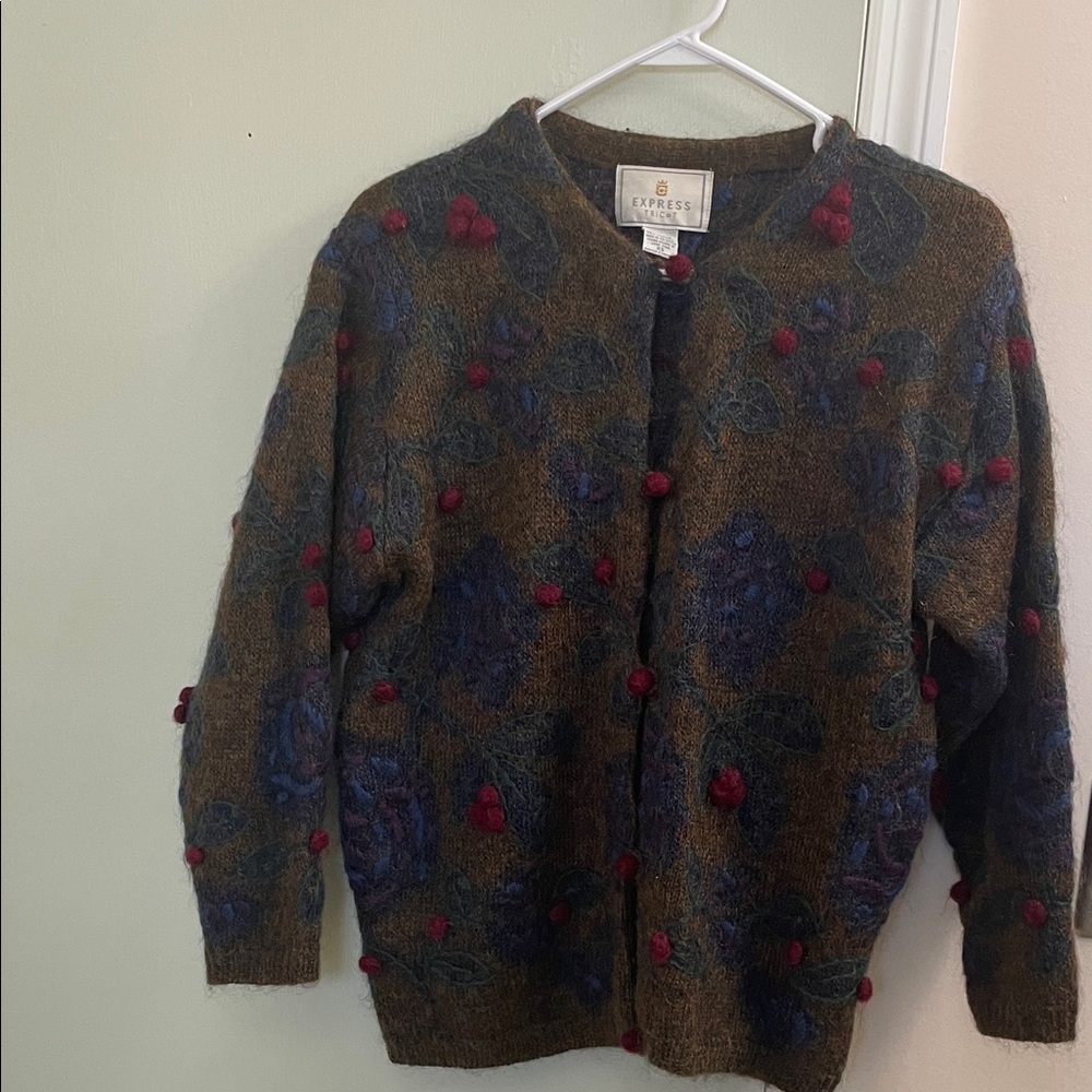 Elegant Multicolor Leaf Pattern Cardigan